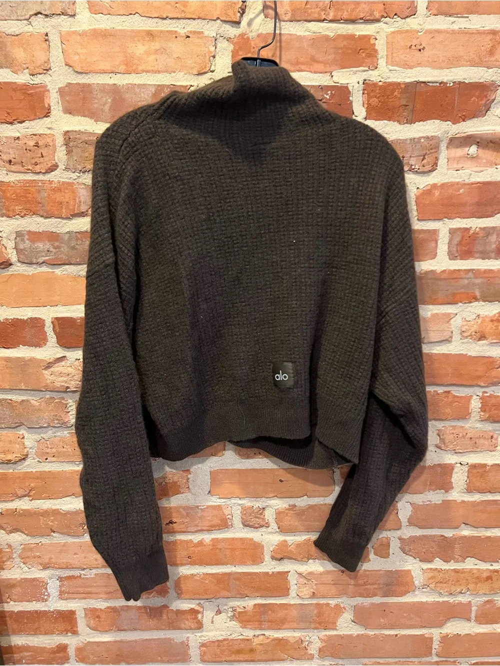 ALO Cashmere Plush Waffle Turtleneck Pullover size L